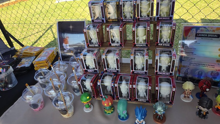 Shelf Faith Cups