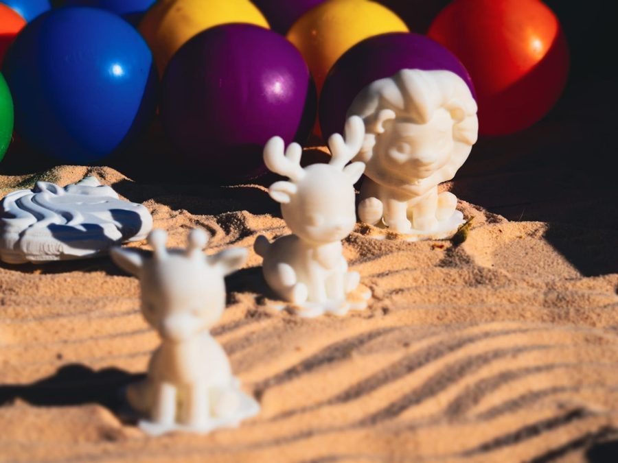 Figures Sand